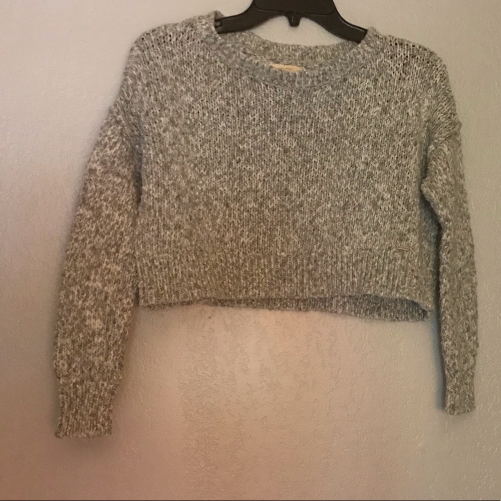 Crop top sweater